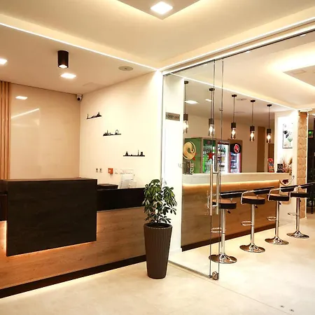 Aquarius Lejlighedshotel 4*